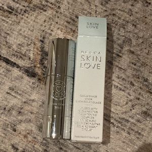 BECCA SKIN LOVE Brighten and Blur Primer